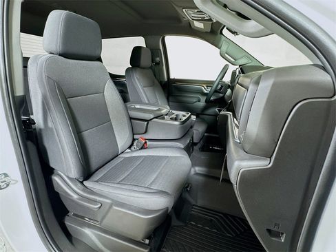 Certified 2026 Chevrolet Silverado 1500 LT image 26