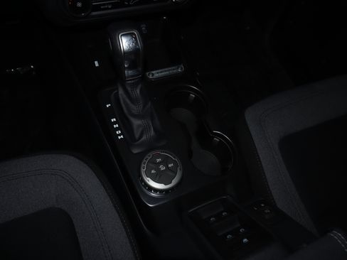 New 2025 Ford Bronco 4-Door image 29