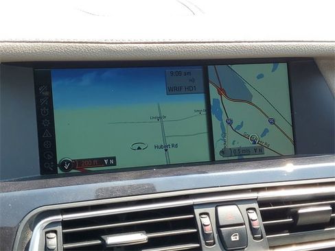 Used 2011 BMW 750Li xDrive image 26