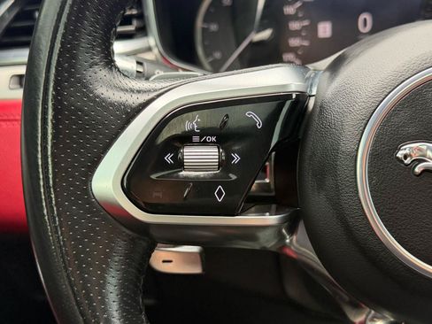 Used 2021 Jaguar F-PACE R-Dynamic S AWD/4WD image 15