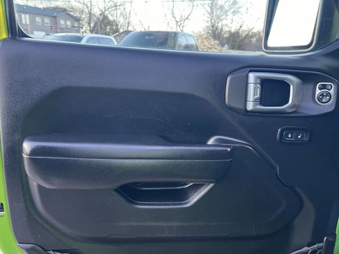 Used 2018 Jeep Wrangler Unlimited Sport S image 13