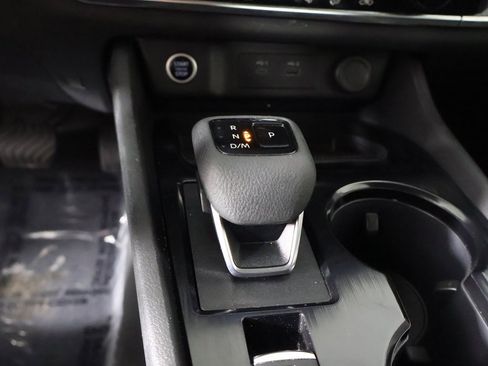 Used 2023 Nissan Rogue SV image 42