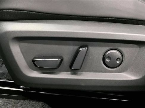 New 2026 Nissan Rogue Dark Armor FWD image 31