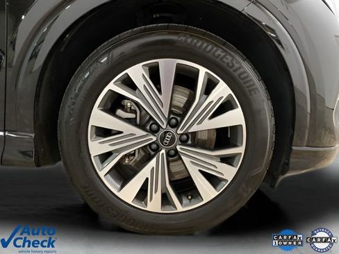 Used 2024 Audi Q4 e-tron Premium image 22