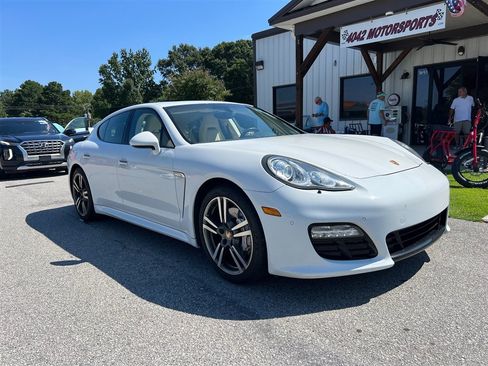 Used 2013 Porsche Panamera image 2
