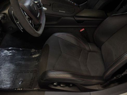 Used 2023 Chevrolet Corvette Stingray Premium Cpe w/ Z51 Performance Package image 15