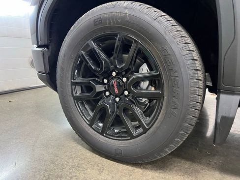 New 2026 GMC Sierra 1500 Elevation image 13