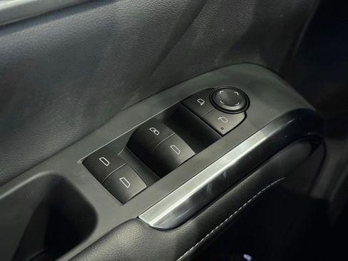 New 2026 Chevrolet Traverse LT w/ Driver Confidence Package AWD/4WD image 28