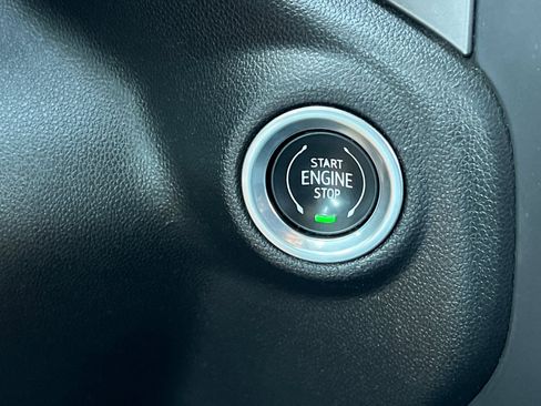 Used 2022 Chevrolet Silverado 1500 Custom image 18