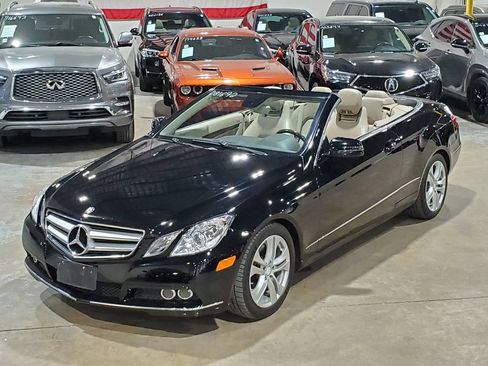 Used 2011 Mercedes-Benz E 350 Cabriolet image 38