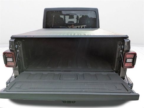 Used 2024 Jeep Gladiator Mojave w/ Convenience Group image 13