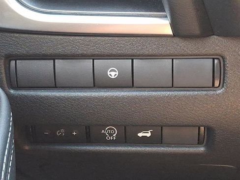Certified 2023 Nissan Rogue SV w/ SV Premium B Package AWD/4WD image 25