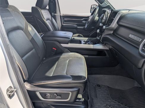 Used 2023 RAM 1500 Laramie AWD/4WD image 11