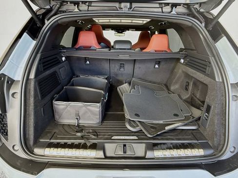 New 2026 Land Rover Range Rover Sport SV image 28