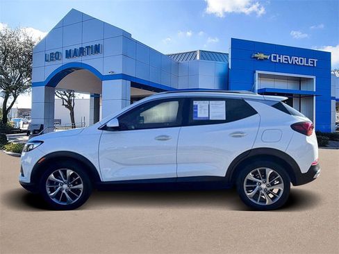 Used 2022 Buick Encore GX Essence w/ Advanced Technology Package image 8