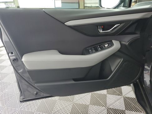 Used 2025 Subaru Outback Premium image 28