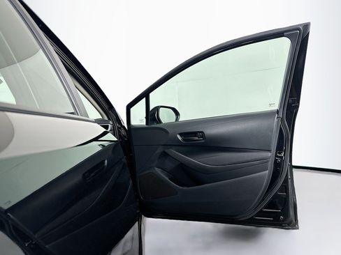 Used 2026 Toyota Corolla LE FWD image 30