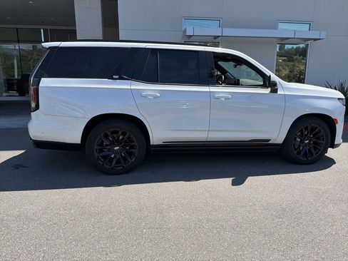 Used 2023 Cadillac Escalade Sport w/ LPO, ONYX Package image 8