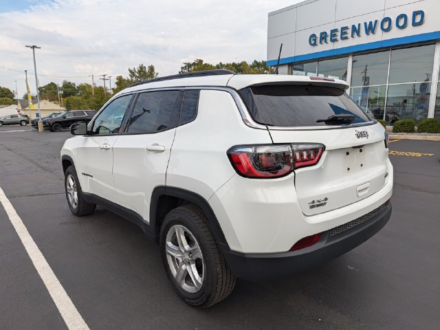 Used 2023 Jeep Compass Latitude AWD/4WD image 3