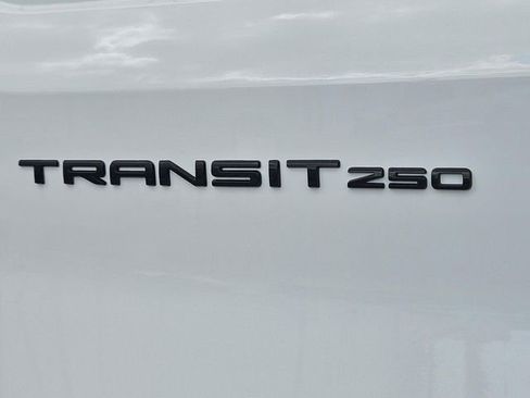 New 2026 Ford Transit 250 148 Medium Roof w/ Load Area Protection Package RWD image 6