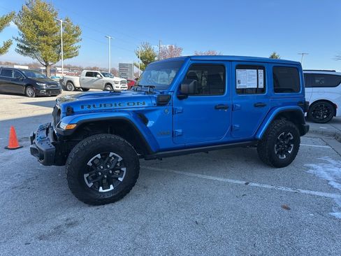 Used 2024 Jeep Wrangler Unlimited Rubicon 4xe image 11