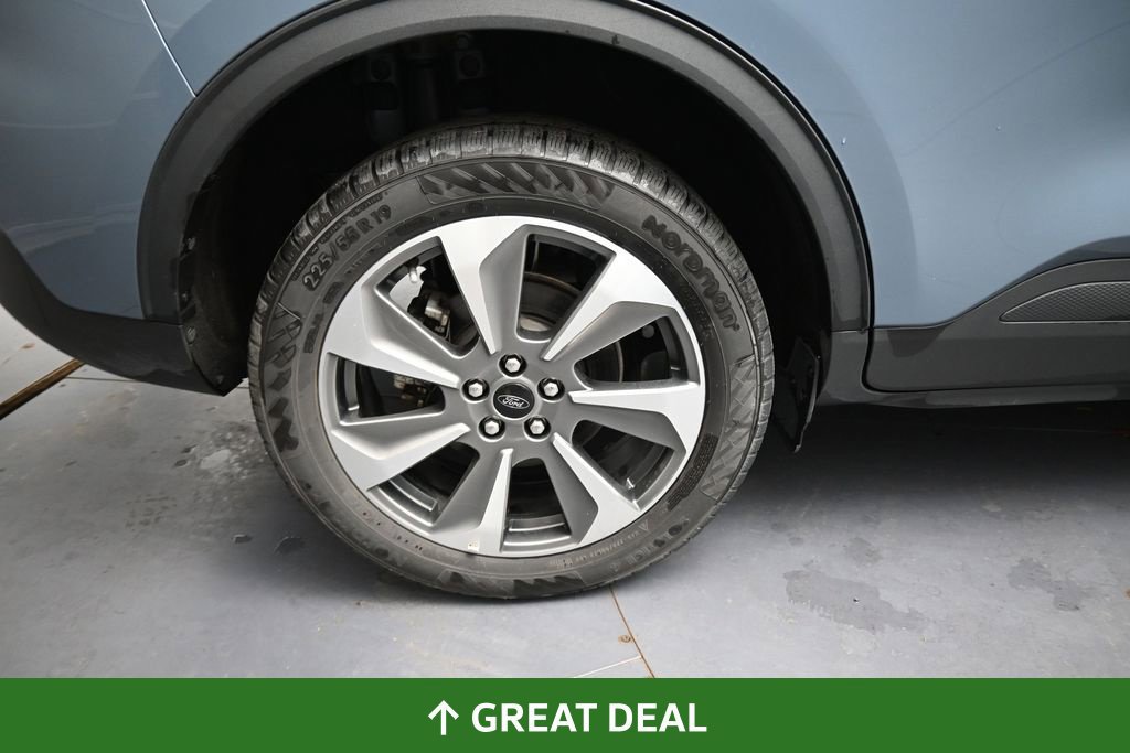 Used 2024 Ford Escape Platinum AWD/4WD image 19