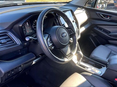 Used 2023 Subaru Ascent Onyx Edition image 8