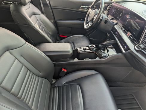 Certified 2023 Kia Sportage SX Prestige image 9