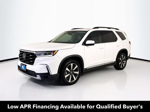 Used 2024 Honda Pilot Elite image 3
