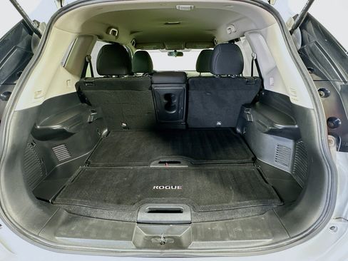 Used 2018 Nissan Rogue S FWD image 26