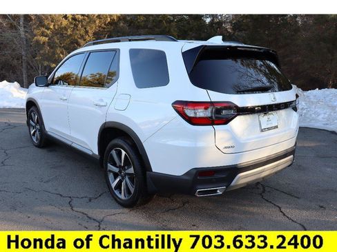 Certified 2025 Honda Pilot Elite image 5