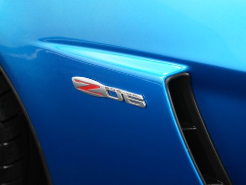 Used 2008 Chevrolet Corvette Z06 w/ Preferred Equipment Group image 19
