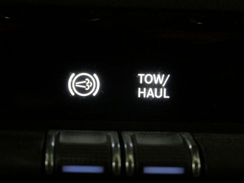 Used 2024 RAM 3500 Big Horn AWD/4WD image 21