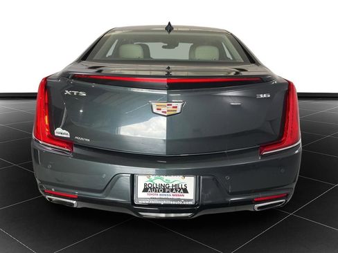 Used 2019 Cadillac XTS Luxury w/ Driver Awareness Package image 4