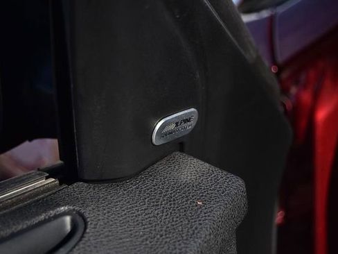 Used 2023 Chrysler 300 S image 9