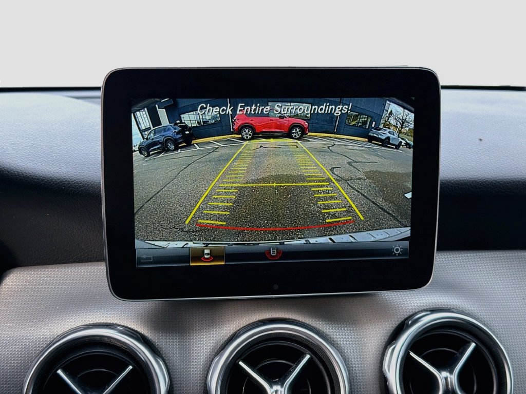Used 2020 Mercedes-Benz GLA 250 4MATIC image 16