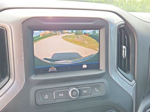 Used 2022 Chevrolet Silverado 1500 Custom image 28