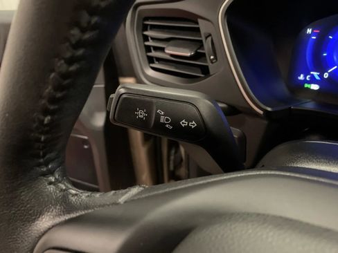 Used 2020 Ford Escape SE Sport image 24