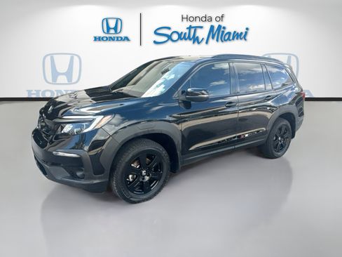 Certified 2022 Honda Pilot TrailSport image 3