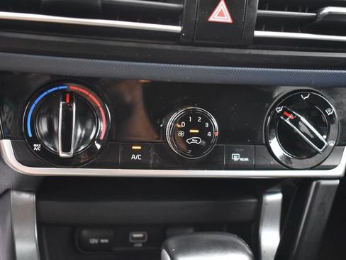 Certified 2021 Kia Seltos S FWD image 27