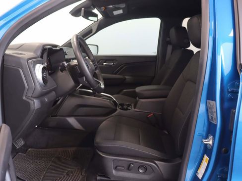 Certified 2024 Chevrolet Colorado LT w/ LT Convenience Package II image 7