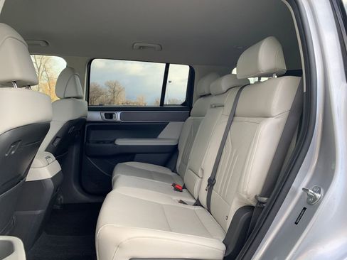 Used 2025 Hyundai Santa Fe SEL image 28