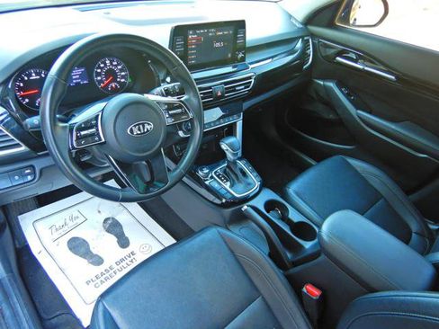 Used 2021 Kia Seltos EX image 13