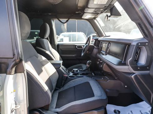 Used 2022 Ford Bronco 4-Door AWD/4WD image 17