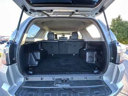 Used 2023 Toyota 4Runner TRD Off-Road Premium w/ Moonroof Package AWD/4WD image 28