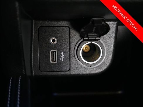 Used 2019 Nissan Kicks SV FWD image 27