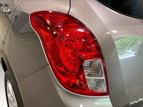Used 2015 Buick Encore Leather w/ Experience Buick Package AWD/4WD image 24