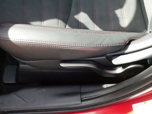 Used 2025 Mitsubishi Outlander Sport SE AWD/4WD image 20
