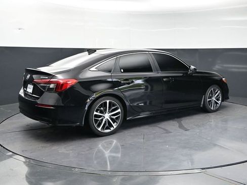 Used 2024 Honda Civic Touring image 5