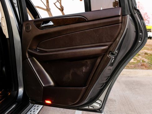 Used 2019 Mercedes-Benz GLS 450 4MATIC w/ Premium 1 Package image 49